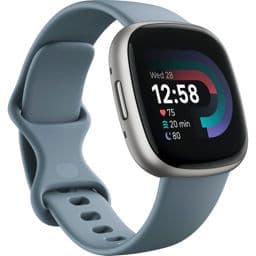 Foto: Fitbit Versa 4 Waterfall Blue/Platinum